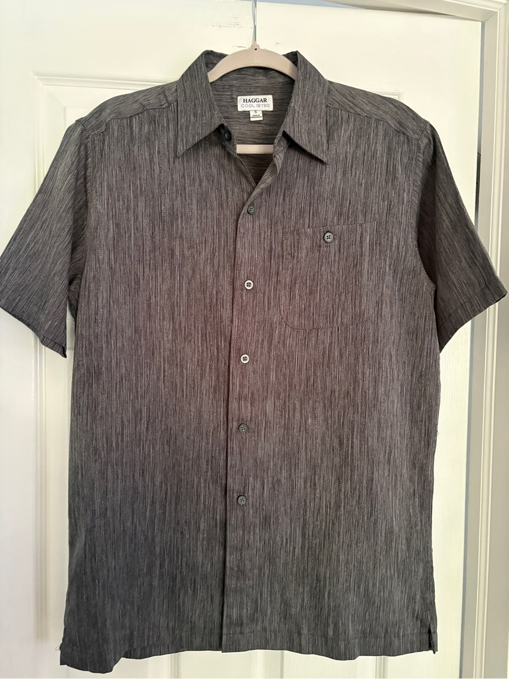 Haggar Men's Short Sleeve Button-Down Shirt in Charcoal
#0013
